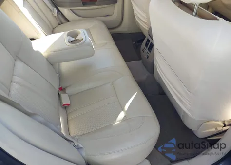 2009 Chrysler 300C Hemi из США, поврежденный, VIN 2C3LA63T19H619545